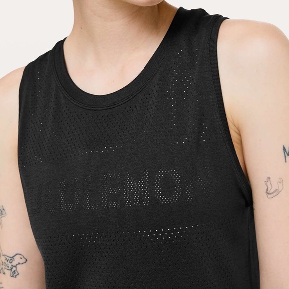 Lululemon Breeze By Muscle Crop Tank *lululemon in Black - Picture 3 of 8